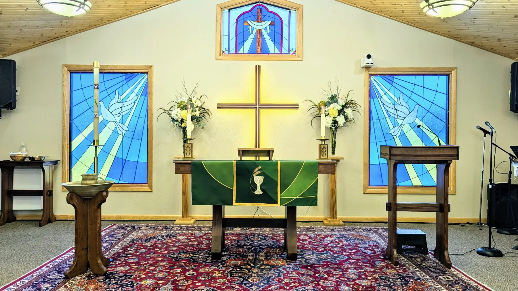 Welcome to Lord of the Valley Lutheran Church